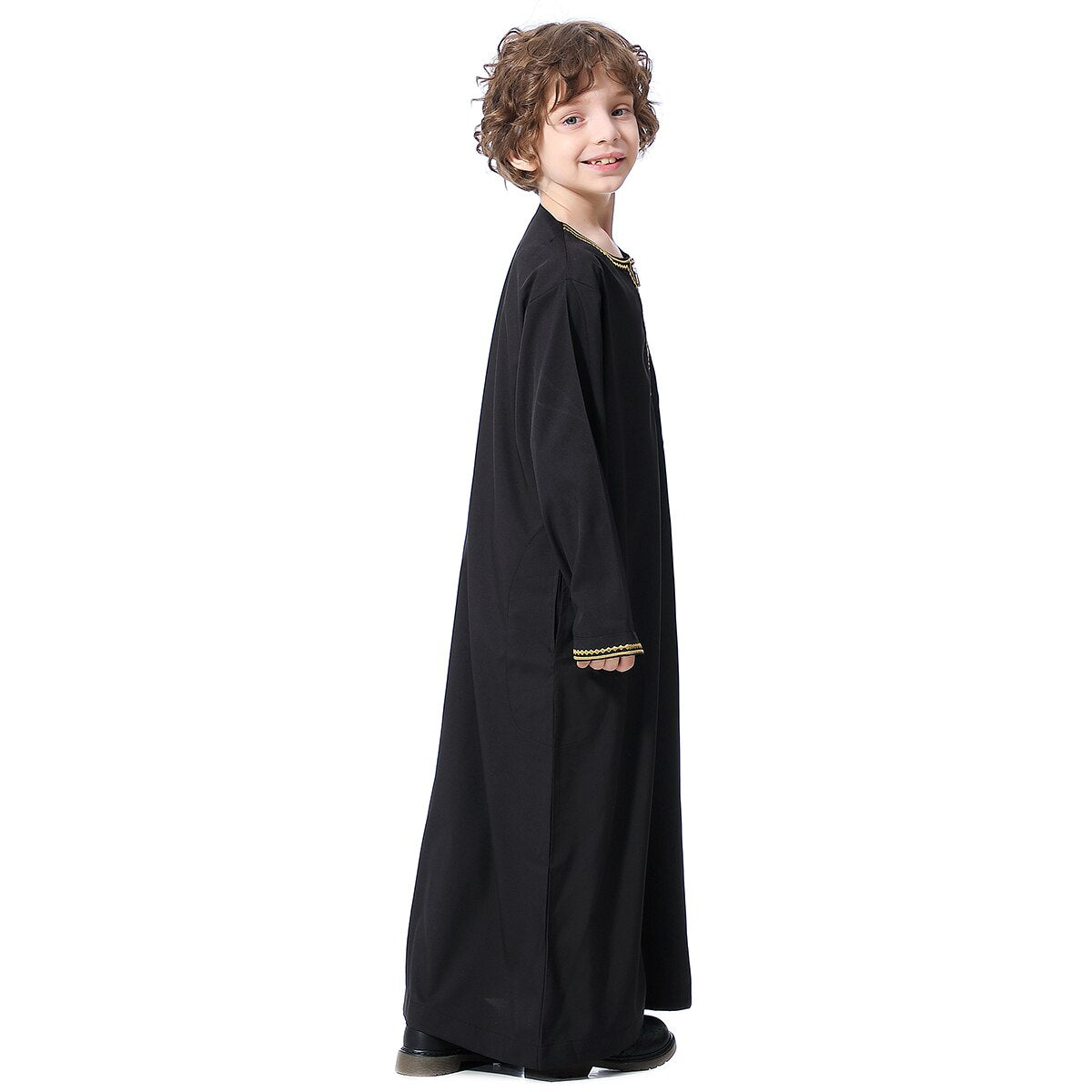 Elegant Boys' Thobe - Middle Eastern Style for Young Boys