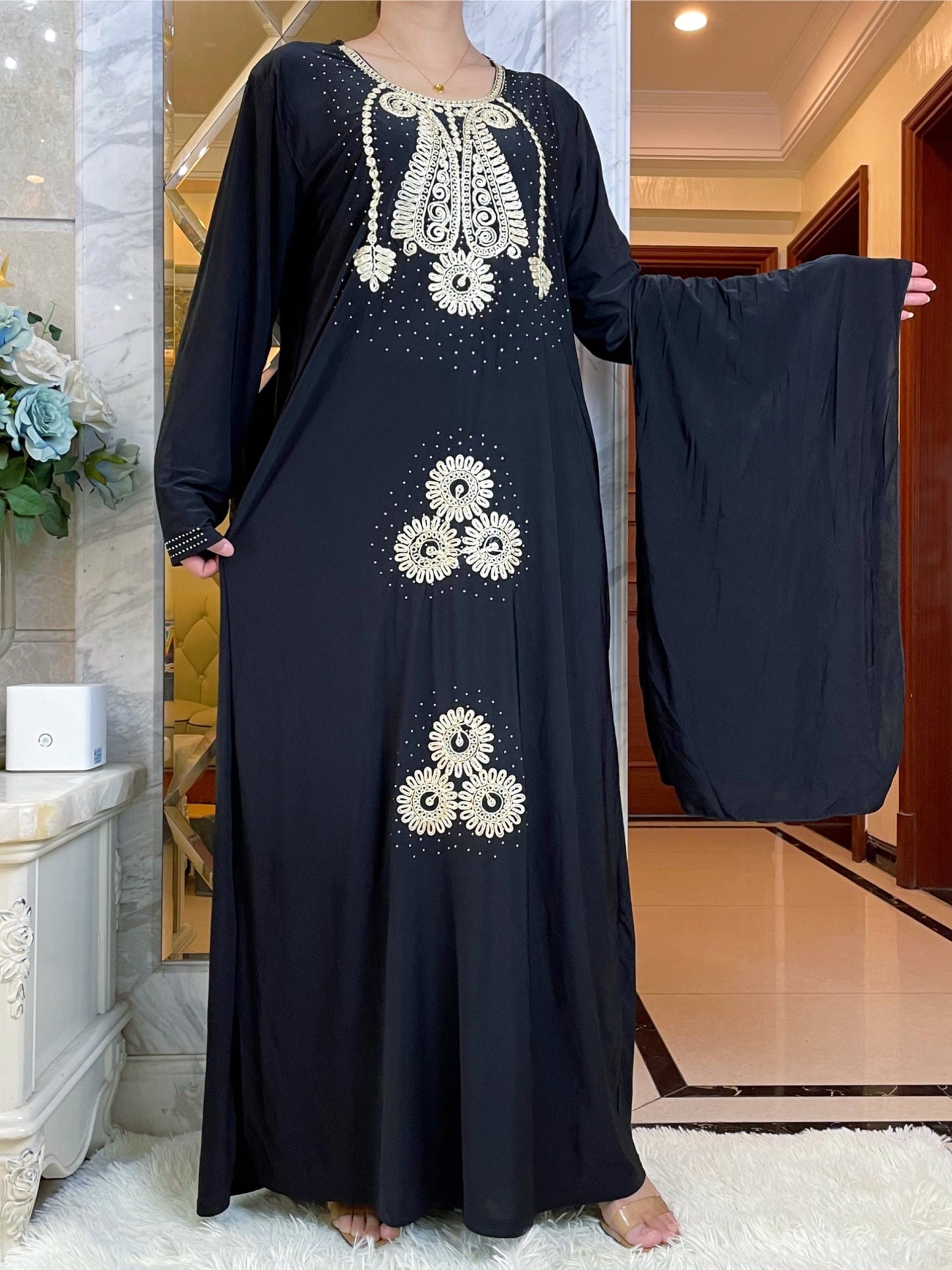 Traditional Ice Silk Abaya with Modern Flair - Kaftan & Scarf Set